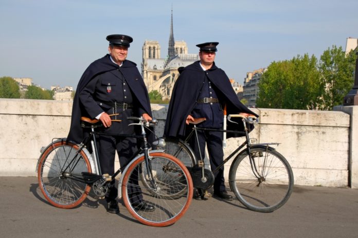 Amicale Police & Patrimoine  retour dans le temps avec d'anciens policiers  UNRP